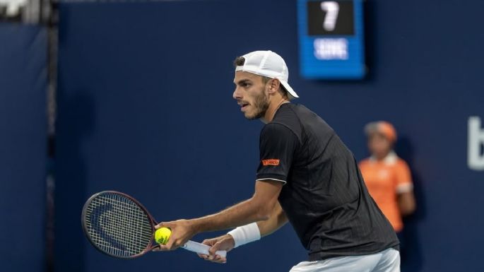 Francisco Cerúndolo dio el batacazo ante Medvedev y clasificó a los octavos de final 