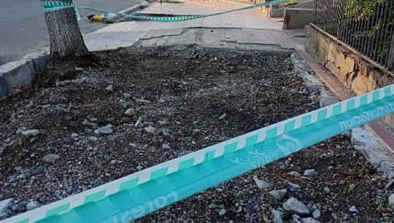 Cien días de espera: el reclamo de un vecino por una obra municipal inconclusa que lo dejó atrapado