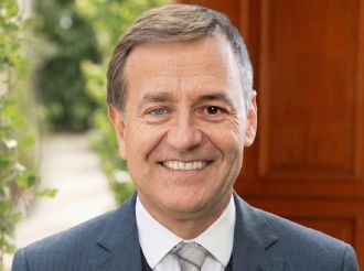 ¿Cuál es la diferencia entre la casa que no declaró Adorni y la de Rodolfo Suarez?