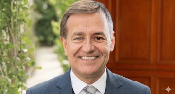 ¿Cuál es la diferencia entre la casa que no declaró Adorni y la de Rodolfo Suarez?