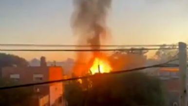 Foto iliustrativa de  Se incendió un depósito de garrafas y varias personas resultaron heridas 