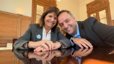 Foto iliustrativa de  Bullrich anunció que se suspendió el informe de gestión de Adorni, pero el ministro dice que irá