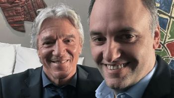 El amigo de Adorni le escribió a la secretaria del piloto mientras declaraba en la Justicia