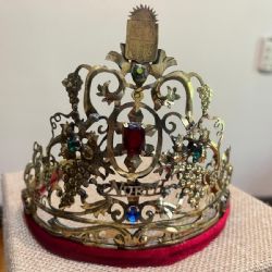 San Carlos: donarán la corona de Nuri Donnantuoni a la familia de la ex Reina 