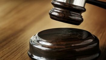 Un abuelo deberá pagarle la cuota alimentaria a sus nietos con su jubilación