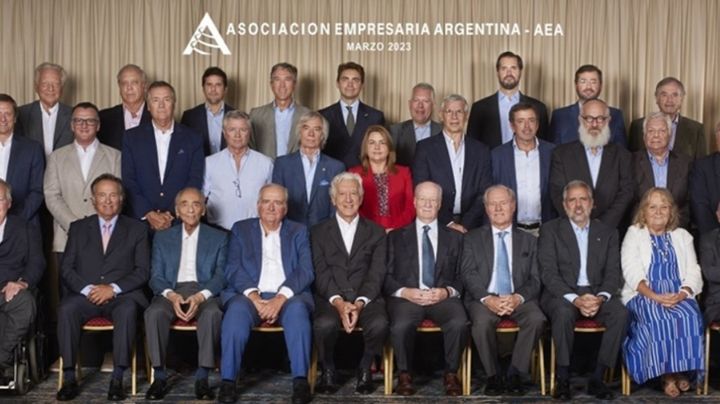 Tras el discurso de Milei, la poderosa AEA pide un diálogo “constructivo y respetuoso"