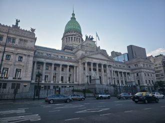 El PJ convocó a una movilización por el proyecto de extranjerización de tierras