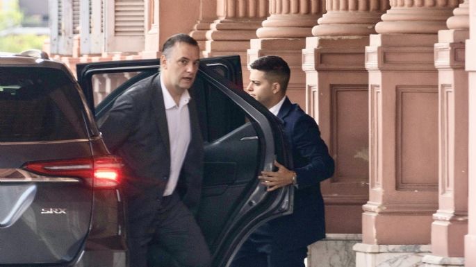 La relación entre la escribana de Adorni y narcos de la efedrina 