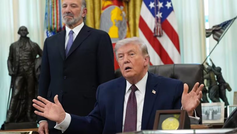 Trump busca retomar las negociaciones, pero amenaza con hacer “volar Irán por los aires”