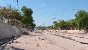 El canal detrás del Polo Judicial que desborda de mugre