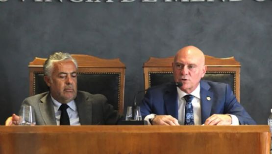 Para Fopea, la "exhortación" de Garay "tiene sentido intimidatorio" por decirla al lado de Cornejo