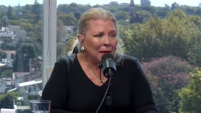 Carrió cargó contra a Adorni y vaticinó que Milei no será reelegido 