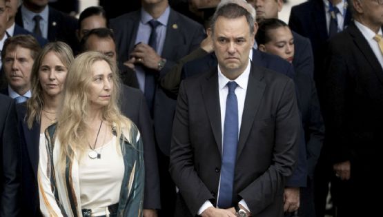 Cayó fuerte la imagen de Adorni y quedó por debajo de Cristina Kirchner 