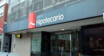 El Banco Hipotecario cierra cinco sucursales y activa un duro conflicto gremial
