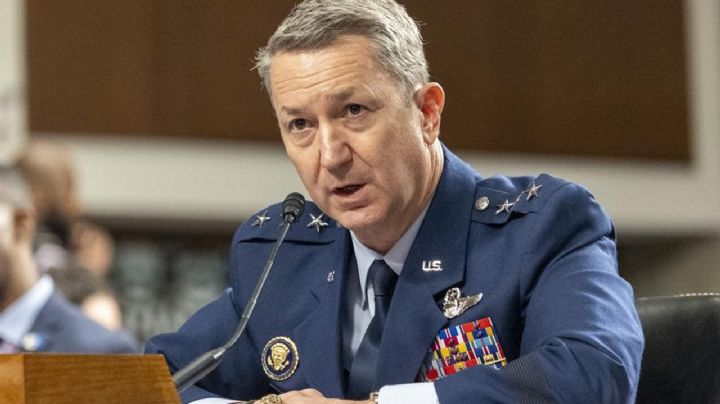 EEUU anunció se perseguirán barcos con bandera iraní “en todo el mundo”