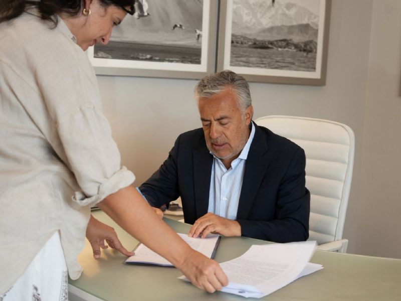 Cornejo pisó 10 años la enmienda que ahora toma como bandera