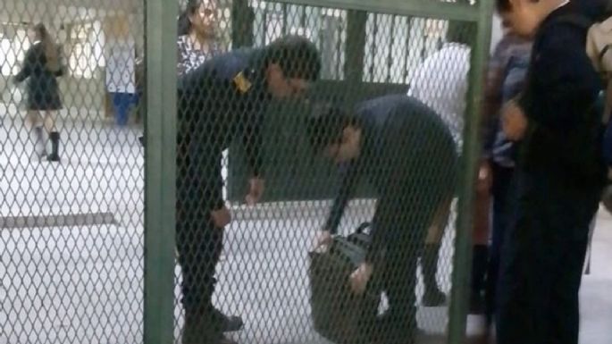 Recomendación a docentes: "intente incapacitar al agresor con la mayor agresividad, improvise armas"