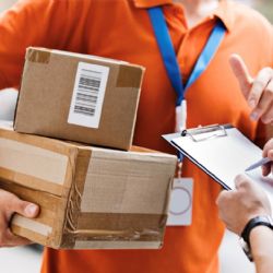 Las compras de argentinos al exterior superó los US$100 millones en marzo