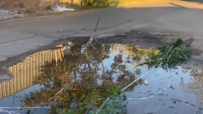 Una persistente pérdida de agua afecta a Guaymallén
