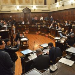 Senadores presentarán un proyecto para blindar los glaciares