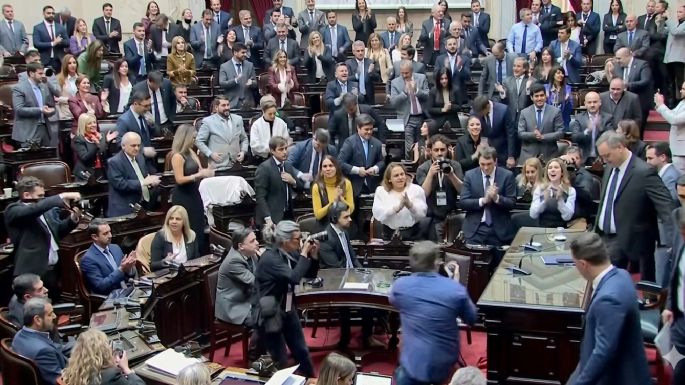 Las respuestas de Adorni sobre el viaje a Punta del Este y su declaración jurada