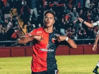 Una figura de Colón presentó a su novio en un programa de fútbol  