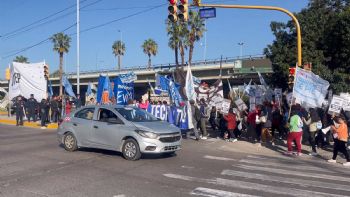 Protestaron en el nudo vial por la eliminación de planes