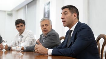 Cornejo estrecha filas con los legisladores LLA a días del recambio legislativo