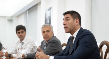 Alfredo Cornejo estrecha filas con los legisladores La Libertad Avanza a días del recambio legislativo