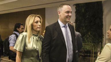 Foto iliustrativa de  Piden información sobre los contratos de la empresa de la esposa de Adorni 