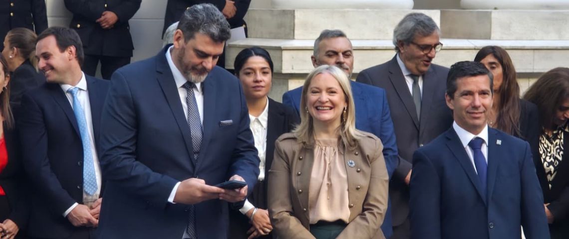 Qué dice el proyecto para eliminar las vacaciones de invierno en la Legislatura