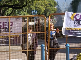 Para quién son la vallas que rodean de la Legislatura 