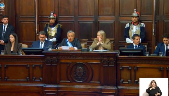Todos los anuncios que hizo Cornejo en la Legislatura