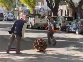 Explotó una alcantarilla en el límite entre Ciudad y Godoy Cruz