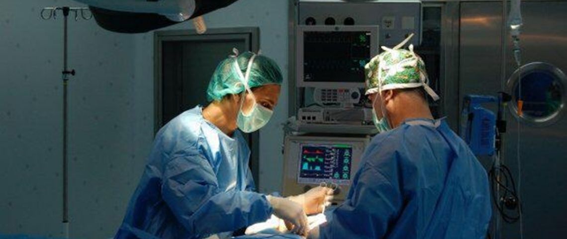 Por decreto, Gobierno subió 10% el salario de profesionales de la salud; frente a un atraso del 20%