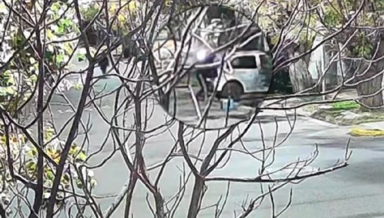 Inseguridad: cámaras lograron captar a dos delincuentes intentando robar un auto