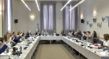 Mendoza acompaño en una resolución federal para prevenir el grooming en las escuelas