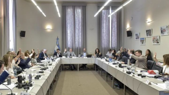 Mendoza acompaño en una resolución federal para prevenir el grooming en las escuelas