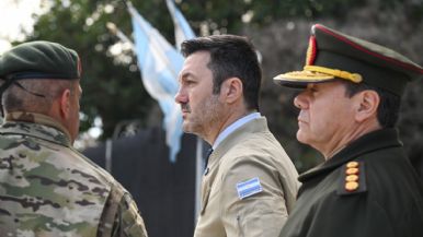 Foto iliustrativa de  Una encuesta pone en jaque las aspiraciones de Luis Petri a la gobernación