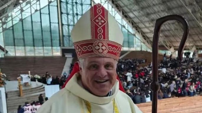 El Gobierno busca contener el malestar de la Iglesia y expone su agenda social a Colombo