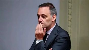 El contratista de Adorni aportó nuevas pruebas y ratificó pagos en efectivo
