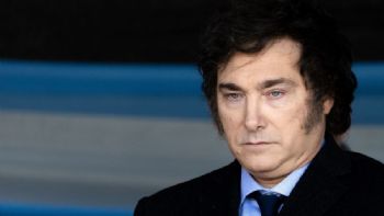Milei denuncia un complot del "círculo rojo"