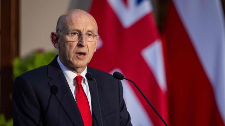 Renunció John Healey, el ministro de Defensa del Reino Unido