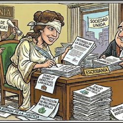 La justicia simulada