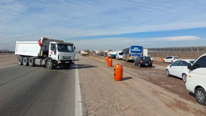 A destiempo: en medio del caos por cortes en el Acceso Este, asfaltarán las colectoras