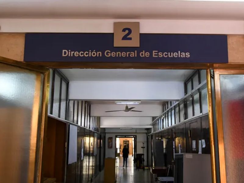 La DGE activó un protocolo por las amenazas de un padre a un estudiante