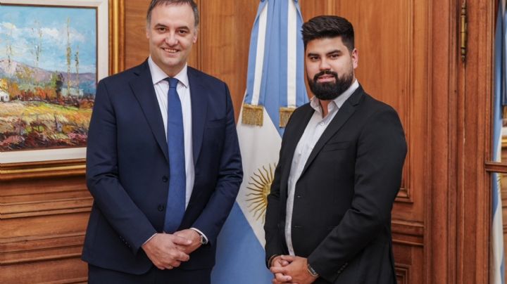 Adorni presentó al nuevo Secretario de Comunicación