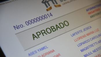 Aprobaron la ley que permite desadjudicar viviendas del IPV a deudores 