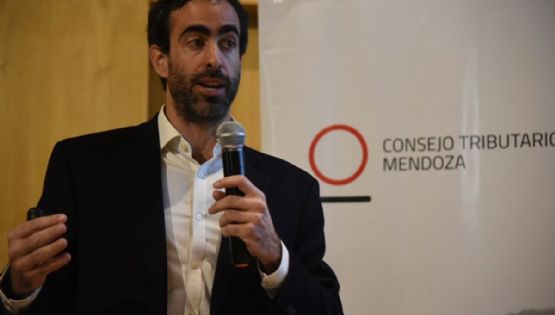 Fayad: "Buscamos aumentar la recaudación sin incrementar la carga tributaria"