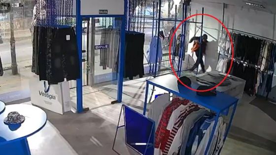 Inseguridad en el centro: robaron un local de ropa por décima vez